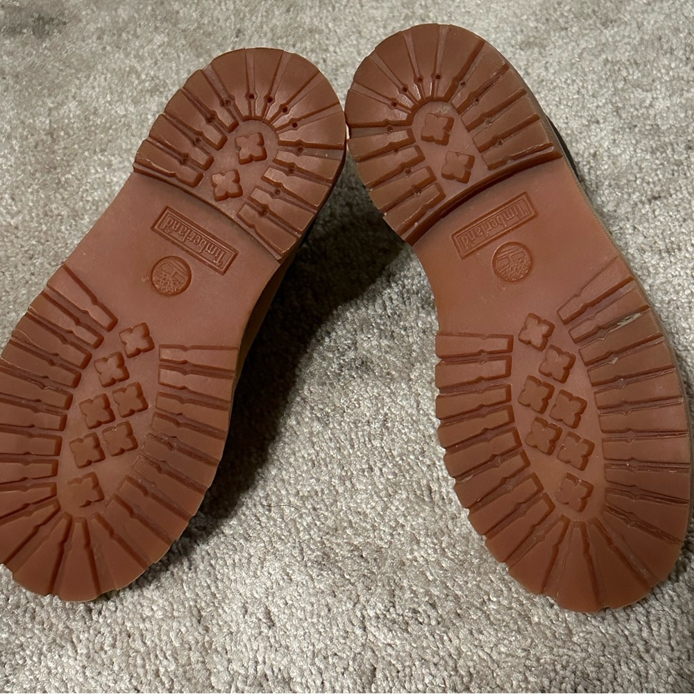 “Big Kid”-Size 4 Timberland Boots (Wheat) - Picture 3 of 9